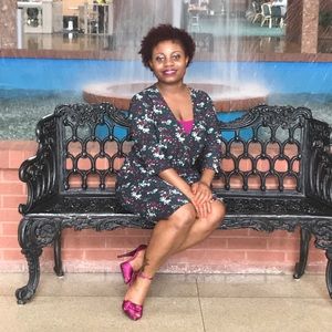 Meet your Posher, D'nae